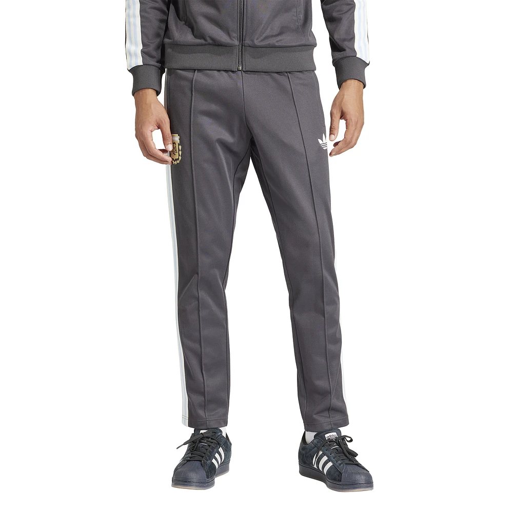 Adidas utility clearance sweatpants