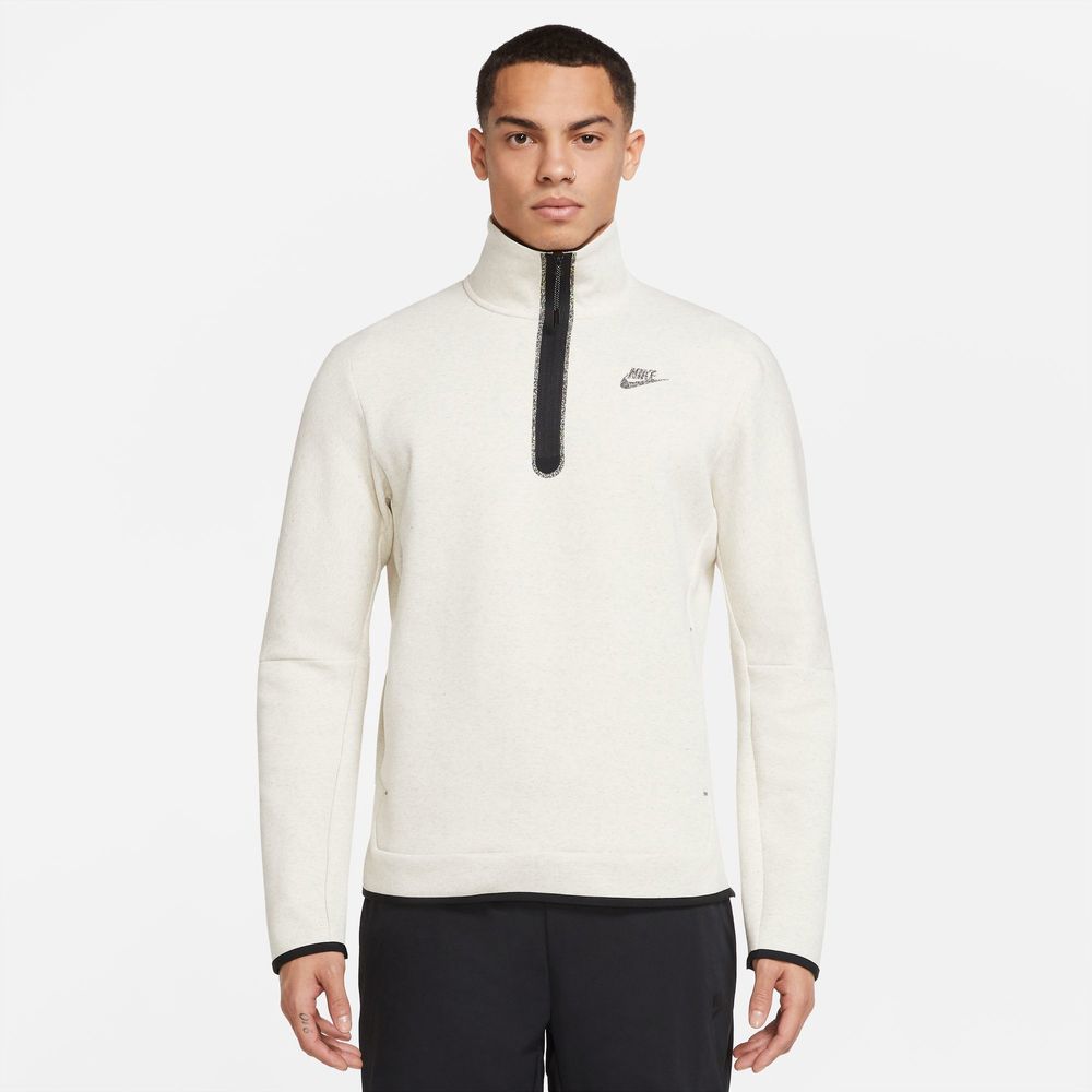 nike tech fleece footlocker