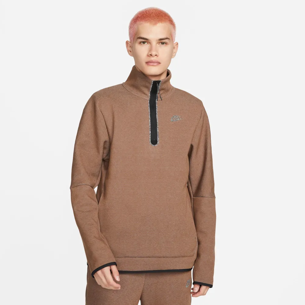 Nike tech fleece online footlocker