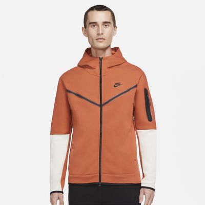 Nike tech fleece footlocker