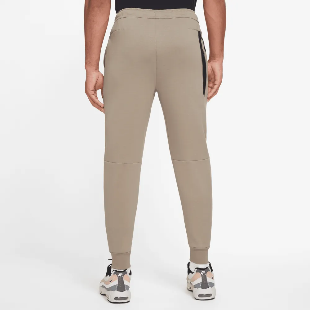 Nike tech store fleece jogger pants