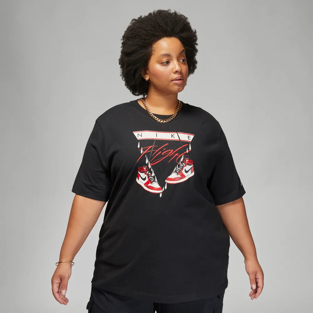 Black and red jordan sales shirt womens