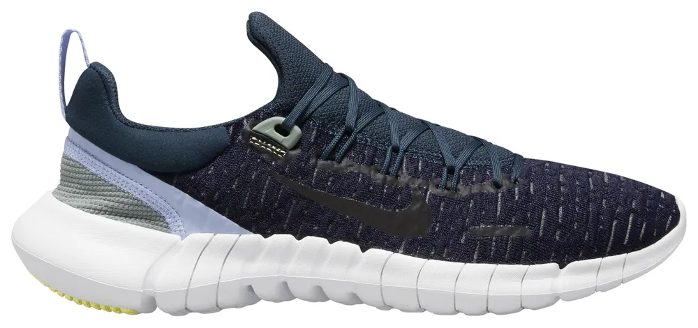 Nike free rn flyknit foot outlet locker