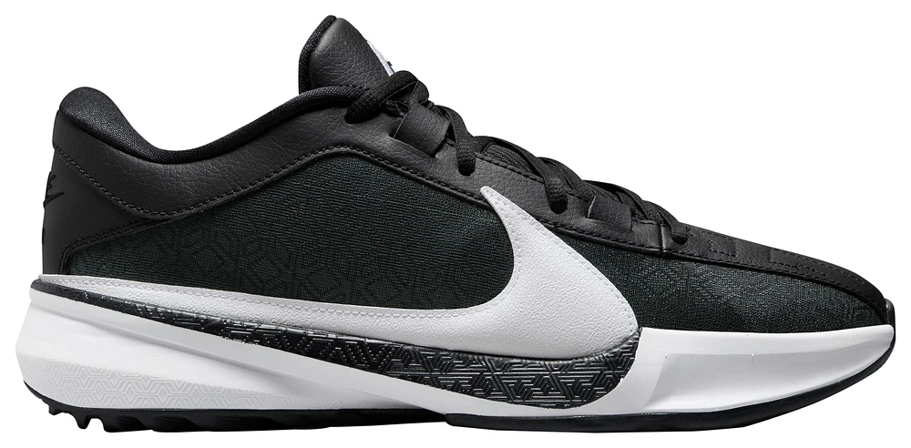 Zoom basketball shoes 2025 black and white