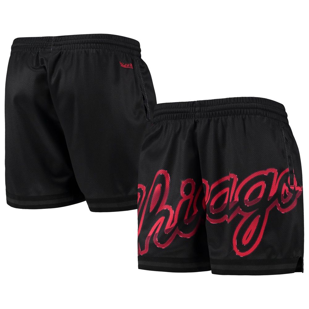 Mitchell & Ness Bulls Big Face 4.0 Mesh Shorts - Women's