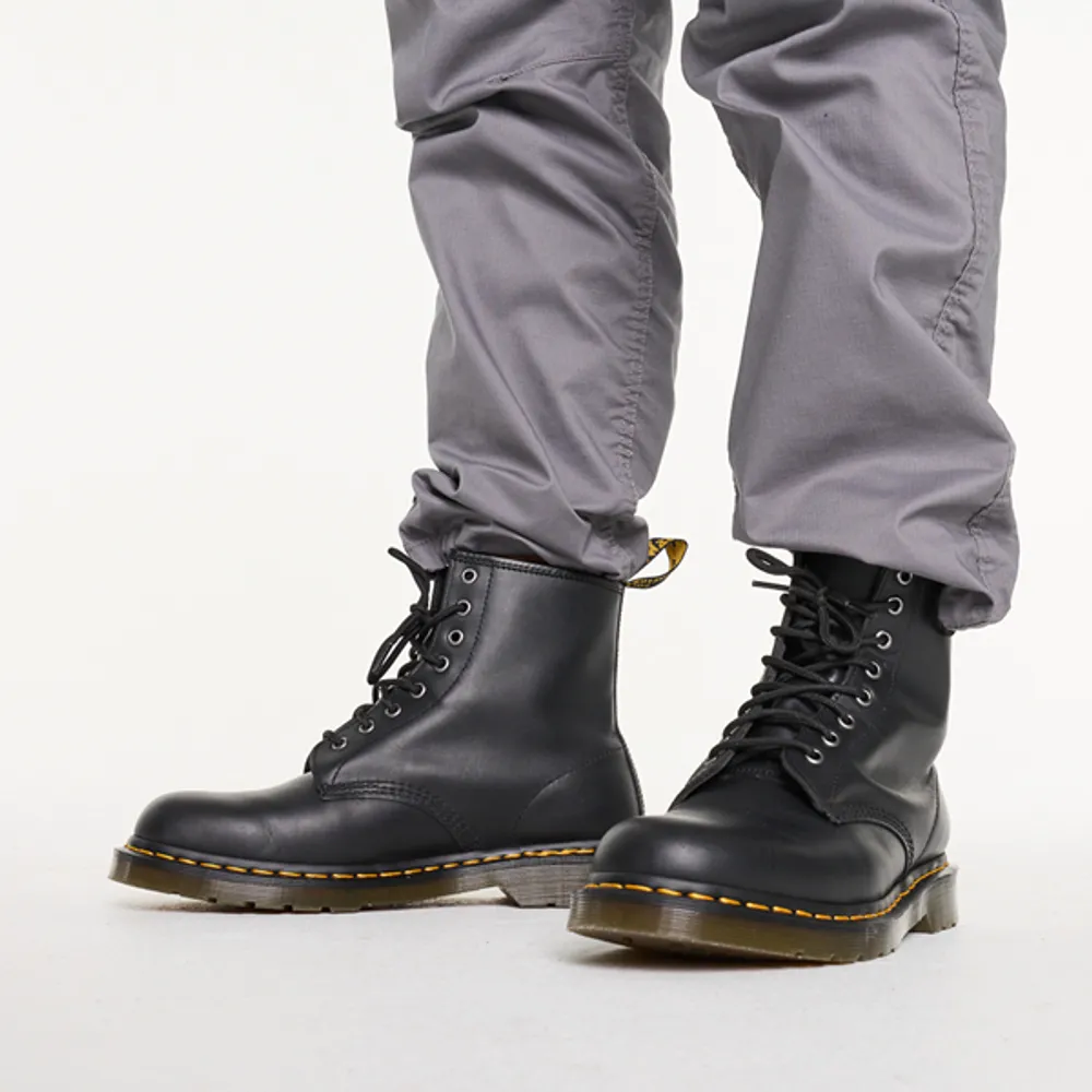 Dr. Martens Mens Dr. Martens 1460 8-Eye Nappa Boot - Black | Green