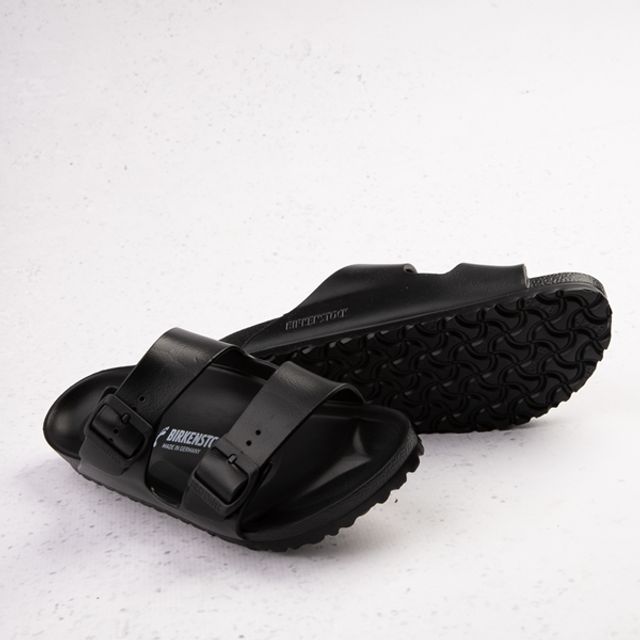 Journeys best sale nike slides