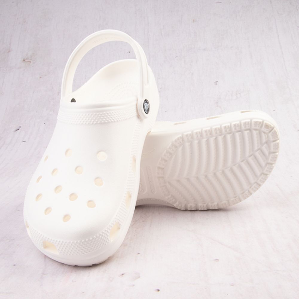 Crocs Classic Clog - White | Mall of America®