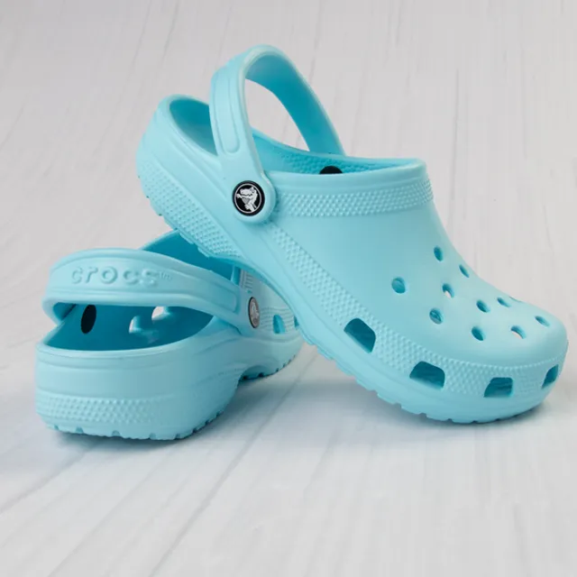 Tiffany blue outlet crocs