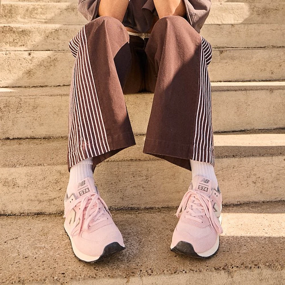 New Balance Womens New Balance 574 Athletic Shoe - Rose