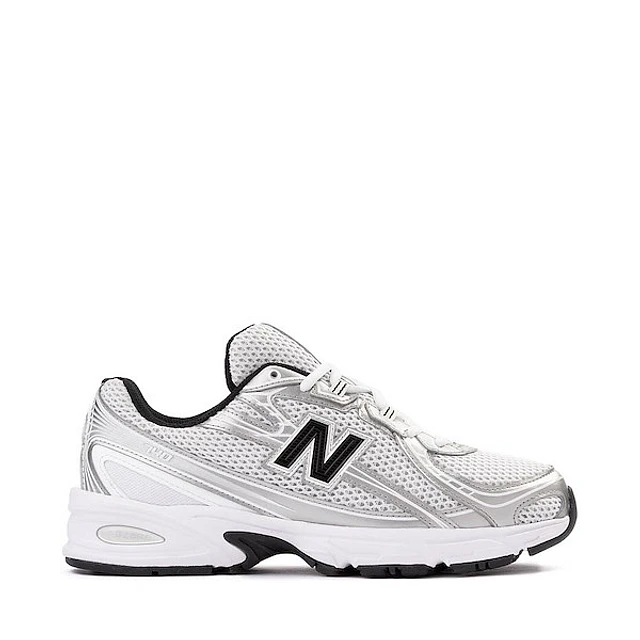 New Balance 740 Athletic Shoe at Foxvalley Mall in Aurora, IL