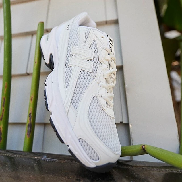 New Balance 740 Athletic Shoe at Foxvalley Mall in Aurora, IL