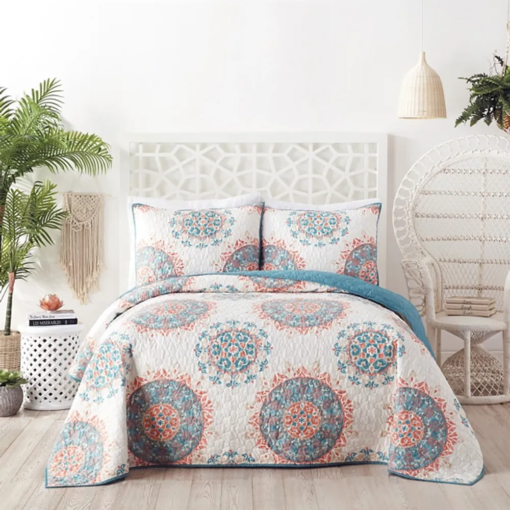 Jessica simpson 2024 amrita medallion pillows