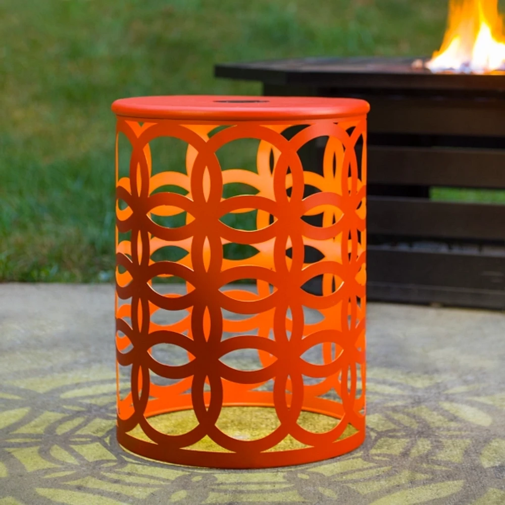 Kirklands Coral Geometric Solar Light Outdoor Stool | Hamilton Place