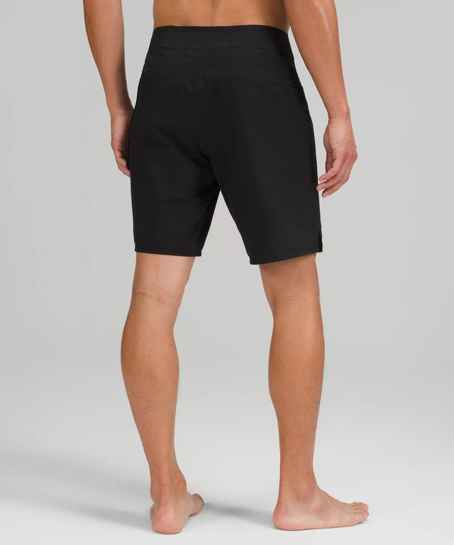 NWT lululemon current state shorts 9” Size:36; store color: black