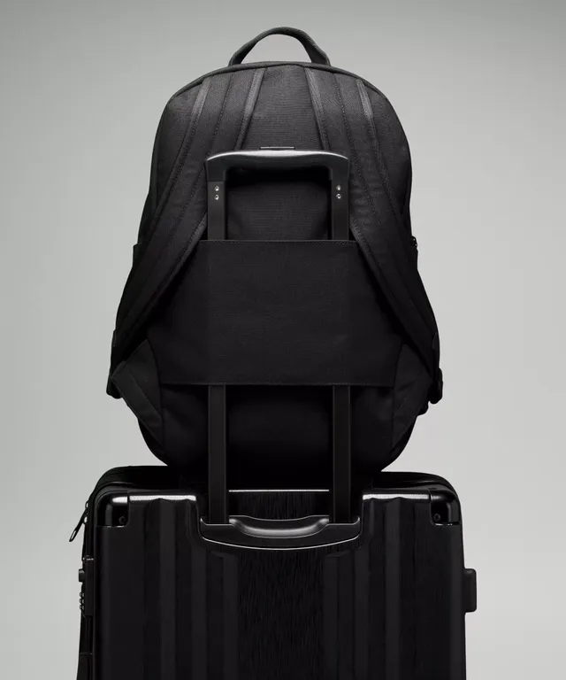 Lululemon command the day commute online bag