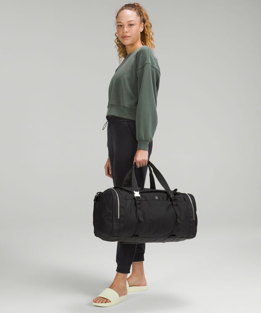 Lululemon discount travel bag