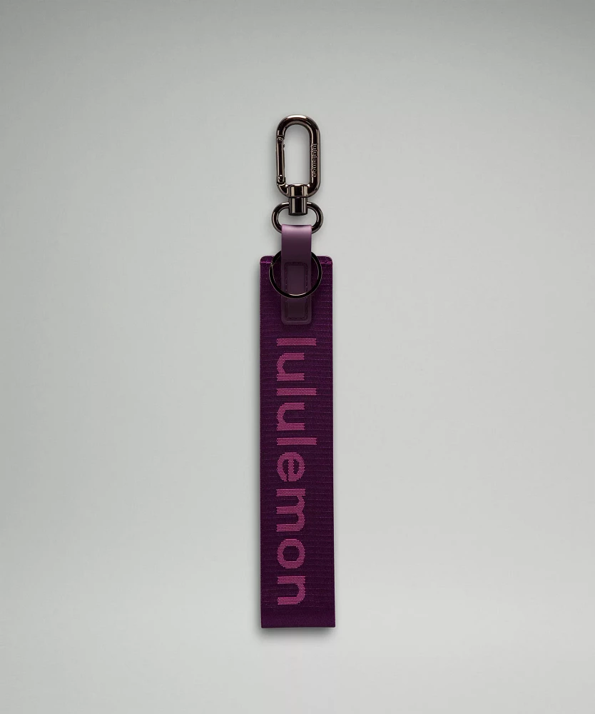 Lululemon outlet never lost keychain