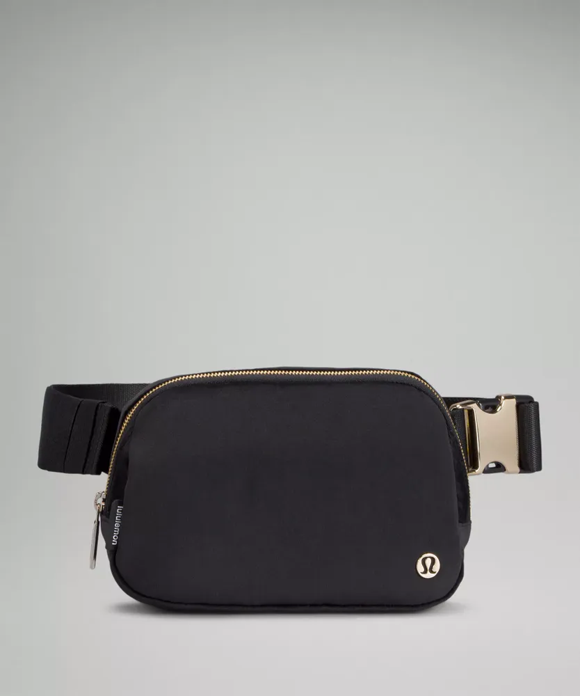 Lululemon cheapest belt bag