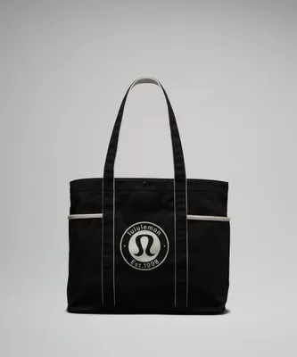 Lululemon fundamental online tote