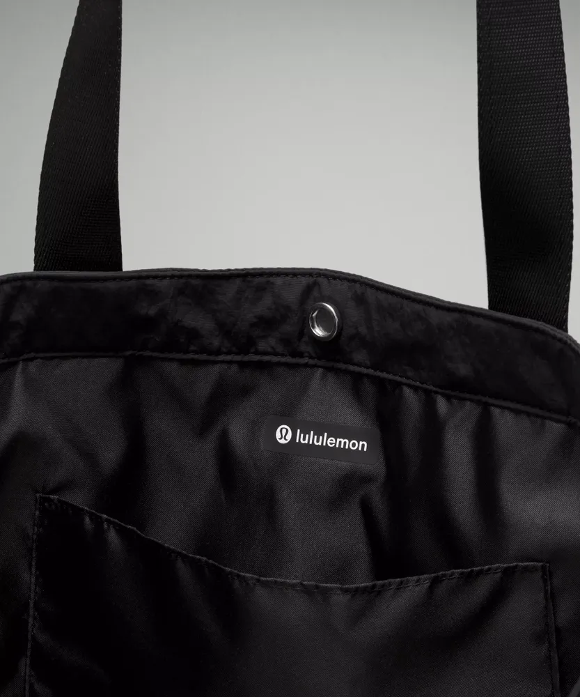 Lululemon hot sale black tote