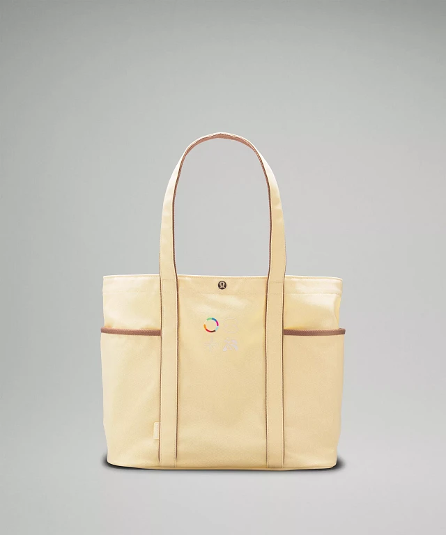 Lululemon athletica Daily Multi-Pocket Tote Bag 20L *Pride