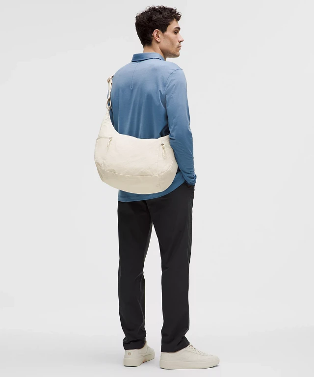 【ルルレモン】実用的なデザイン Large Slouchy Sling Bag 13L Large Slouchy Sling Bag 13L | Men's Bags,Purses,Wallets