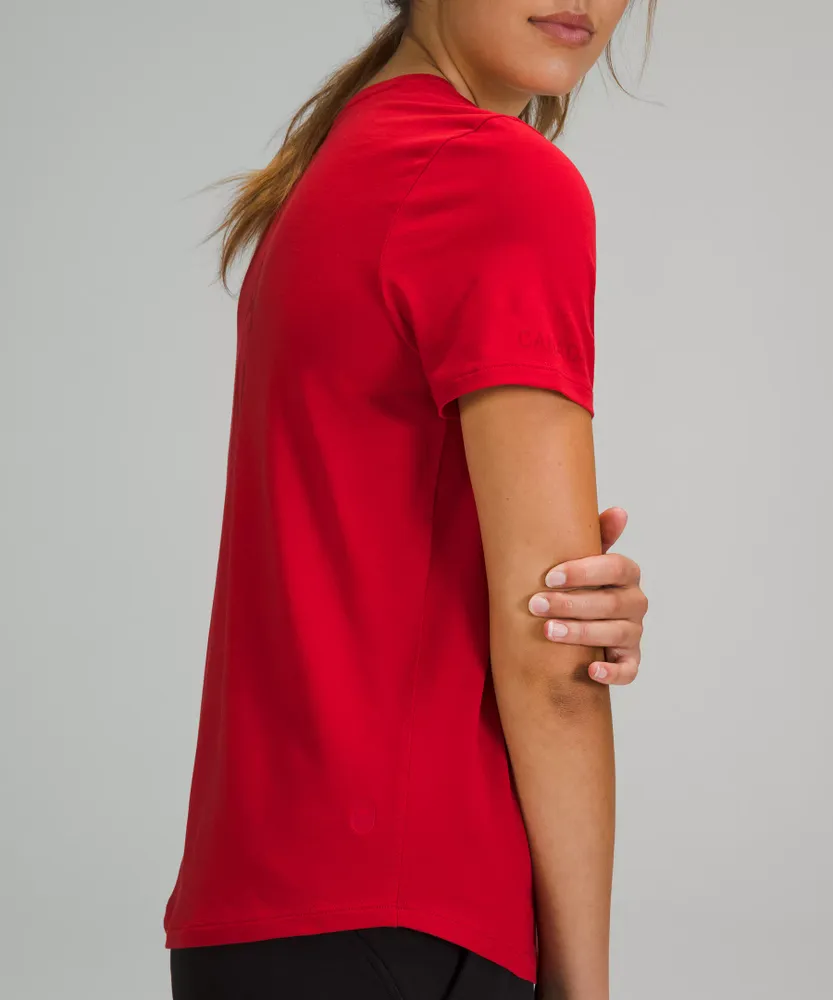 Lululemon athletica Team Canada Love Crewneck T-Shirt *COC