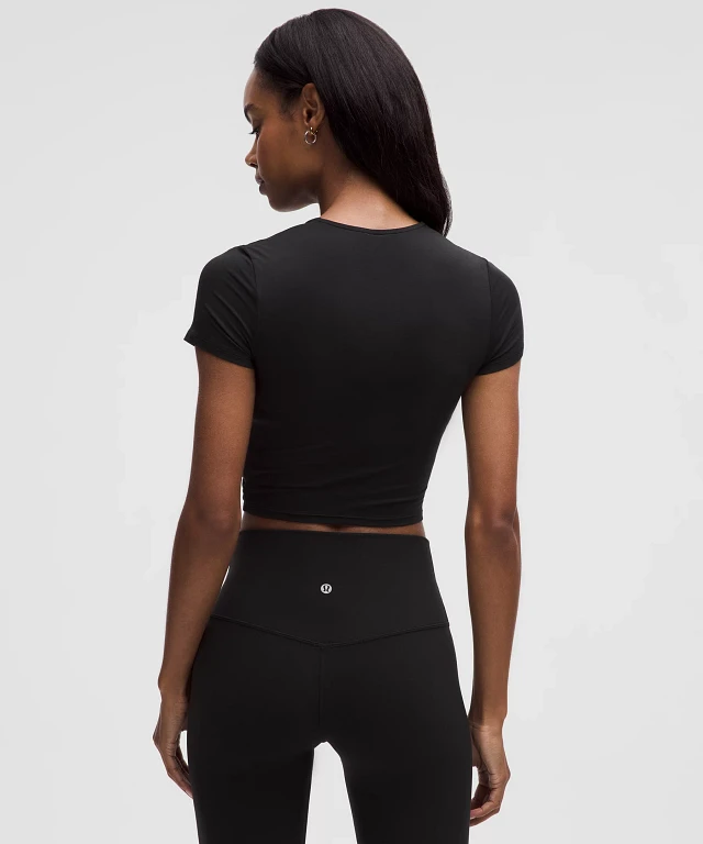 【lululemon】クロップ丈☆Modal-Silk Twist-Front 半袖トップス Modal-Silk Twist-Front Cropped T-Shirt | Women's Short