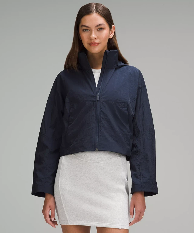 フィットネストップス lululemon Women's Lightweight Relaxed Fit Vented Jacket LW4CE8S_0001_1?size=1600,1600