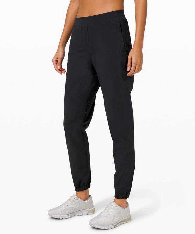 Lulu store joggers women