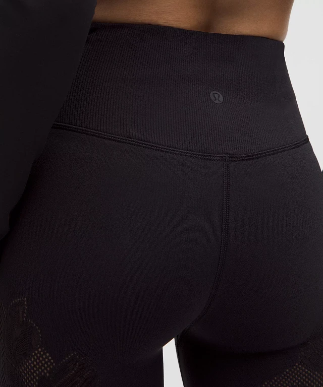 lululemon☆花柄メッシュ RevealKnit Floral ハイライズ タイツ RevealKnit Floral High-Rise 7/8 Tight | Women's Leggings