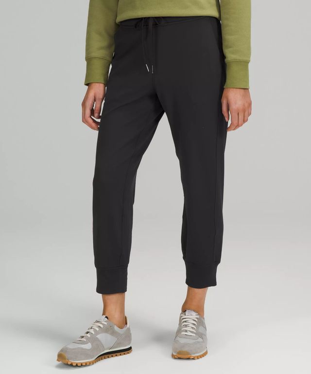 Caprijoggers Mall of America®