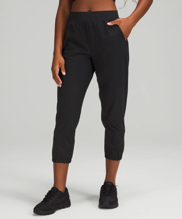 Lululemon 2025 cropped joggers