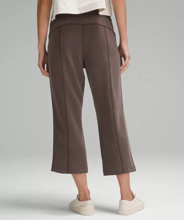 Lululemon sales cropped pants