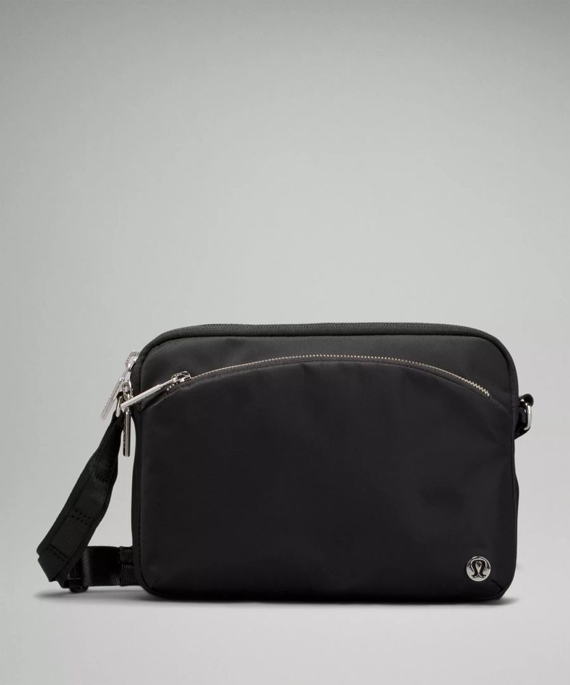 Lululemon athletica City Adventurer Crossbody Bag 2.5L Women s