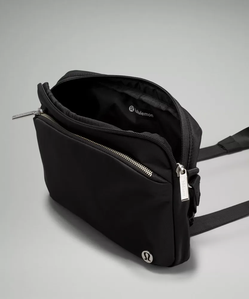 Lululemon sale side bag