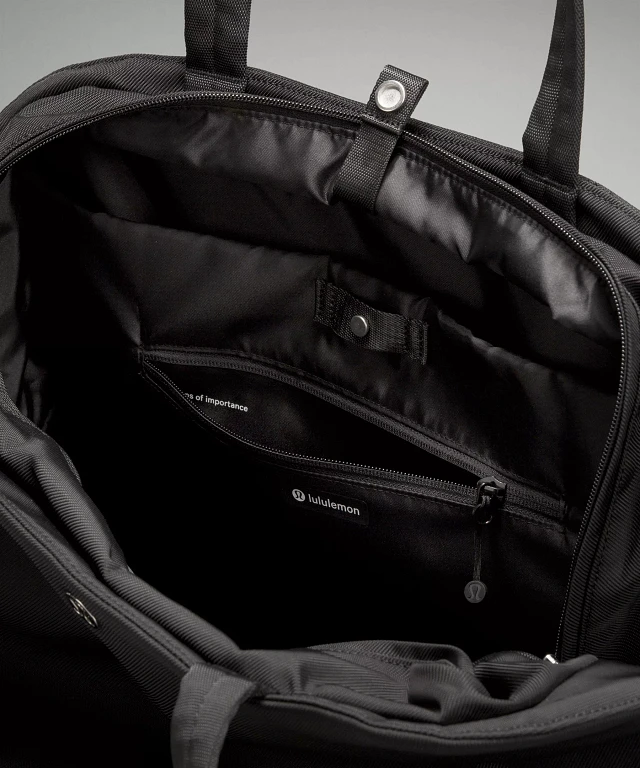 lululemon（ルルレモン)City Essentials バッグ 25L City Essentials Bag 25L | Women's Bags,Purses,Wallets