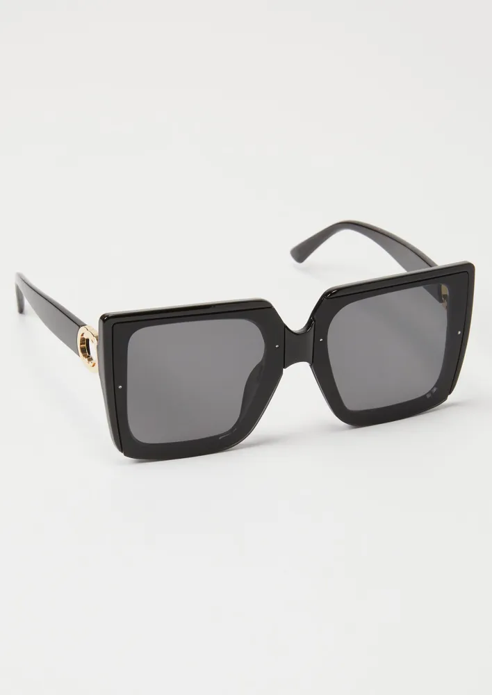 Square 2024 lens sunglasses