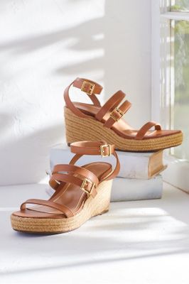 Soft on sale surroundings sandals