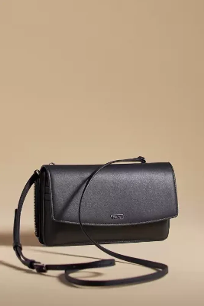 Tumi best sale wallet crossbody