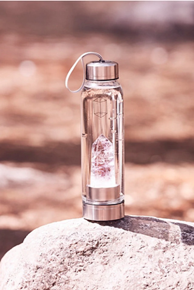 【GLACCE】Crystal Water Bottle お得 美品 Glacce Crystal Elixir Water Bottle at MarketFair Shoppes in