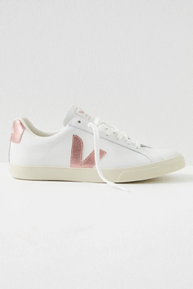 【送料&関税込】Veja v90 Pink Sneaker With Side Logo And Per Veja 'v90' Pink Sneaker With Side Logo And Perforated Toe In