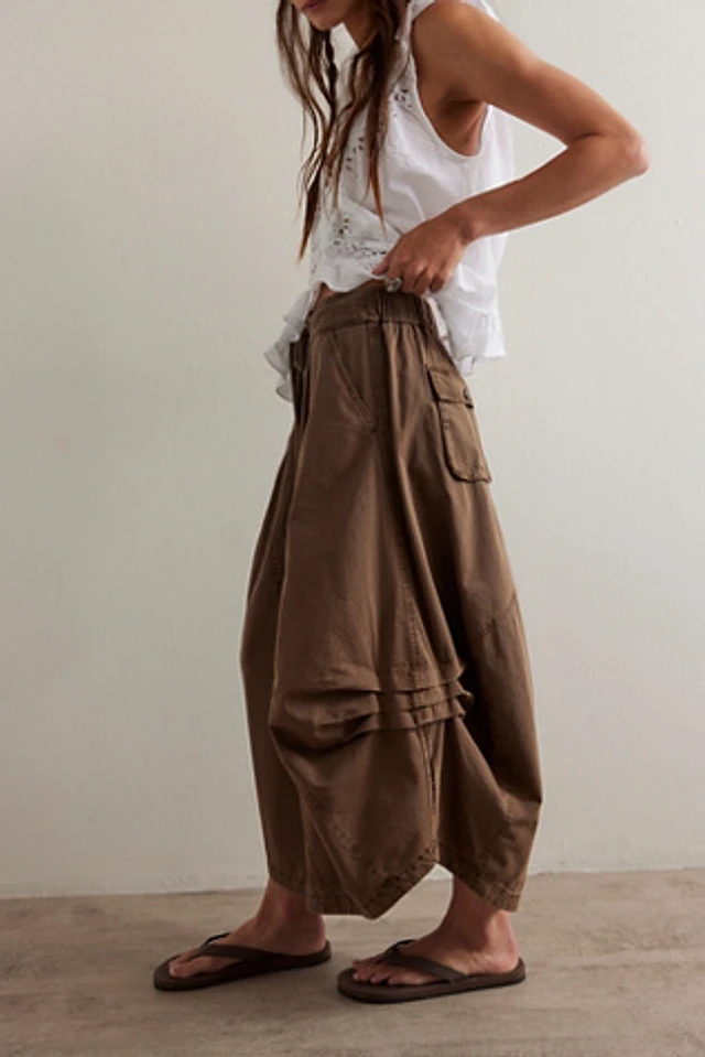 【Free People】ウィローポプリンマキシスカート 90548033_020_d_640x.webp