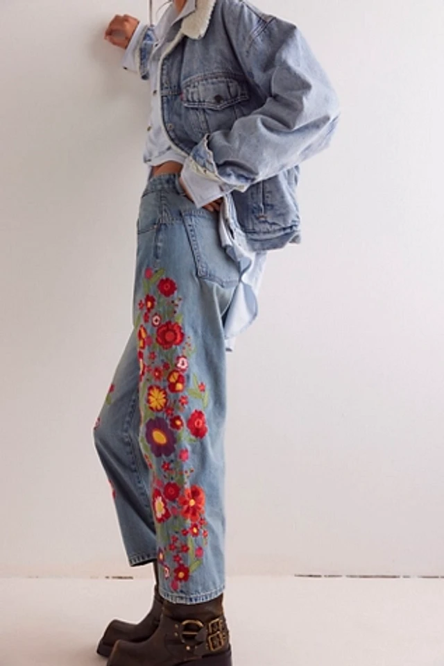 Free People ★ We The Free Willow Floral Embroidered Jeans Free People We The Free Willow Floral Embroidered Jeans