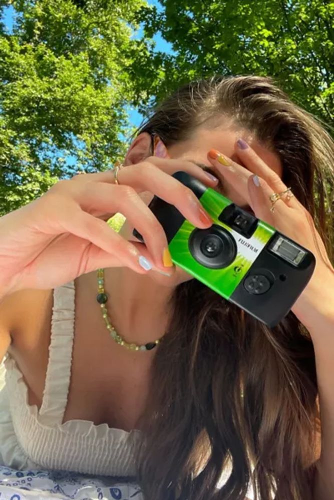 Urban Outfitters Fujifilm Fujicolor QuickSnap Flash 400 35mm Camera