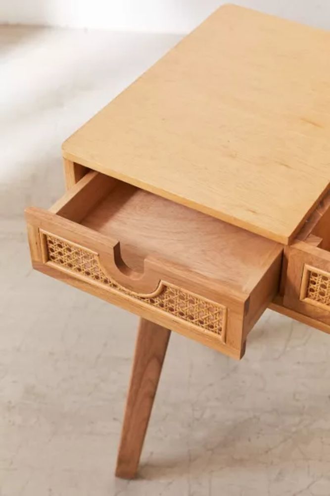 Urban Outfitters Marte Vanity Mall of America®