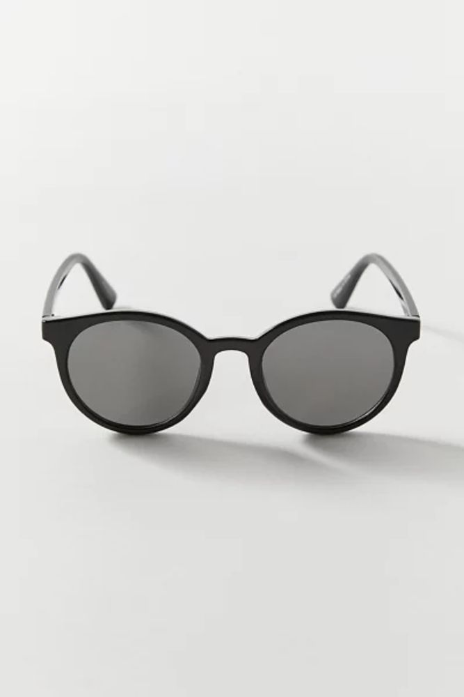 Plastic store round sunglasses