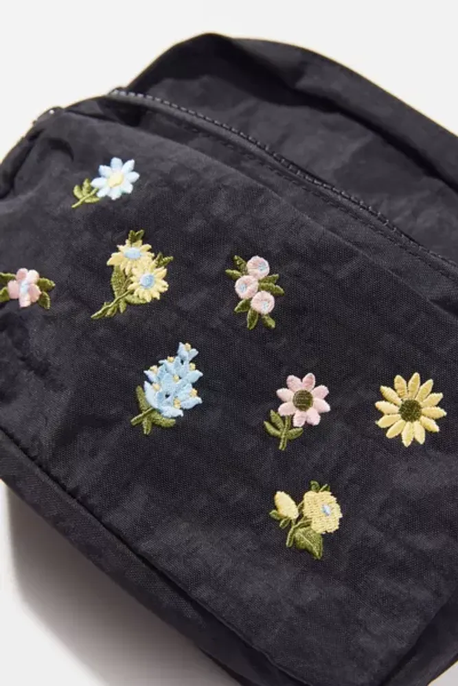 Baggu embroidered Fanny outlets pack bag