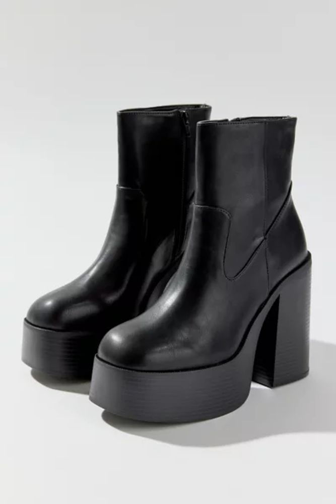 Uo leo platform clearance boot